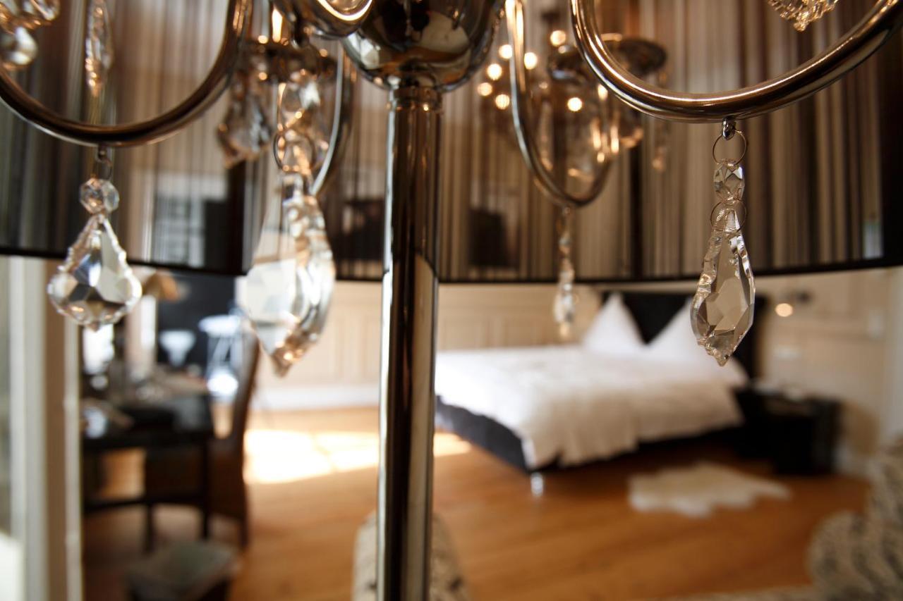 Hotel Hochzeitshaus เอาริคช์ ภายนอก รูปภาพ