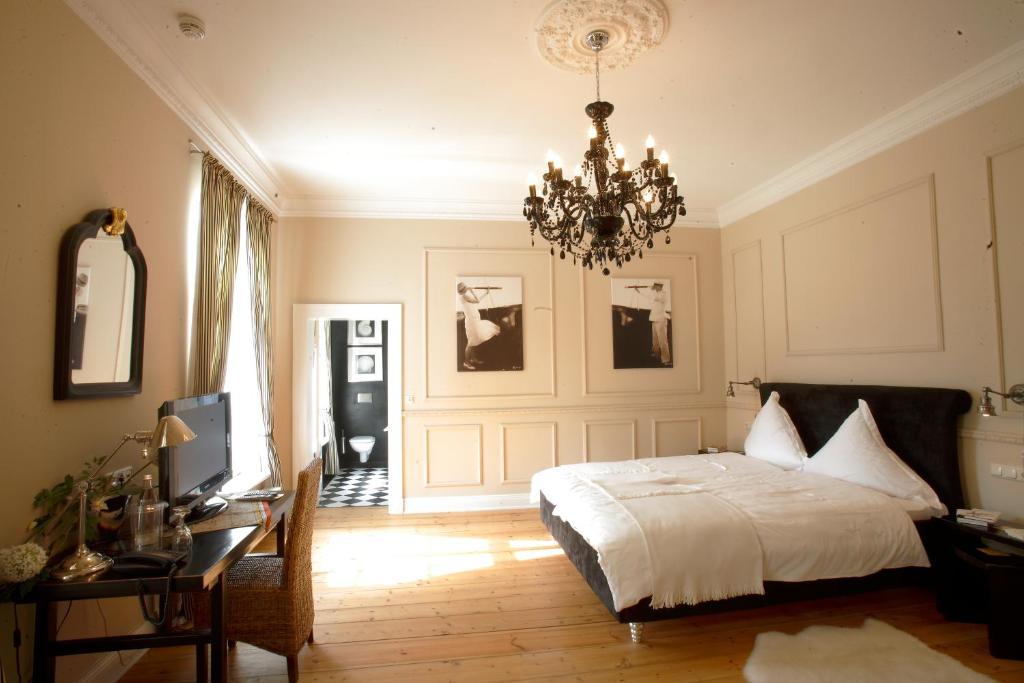 Hotel Hochzeitshaus เอาริคช์ ภายนอก รูปภาพ